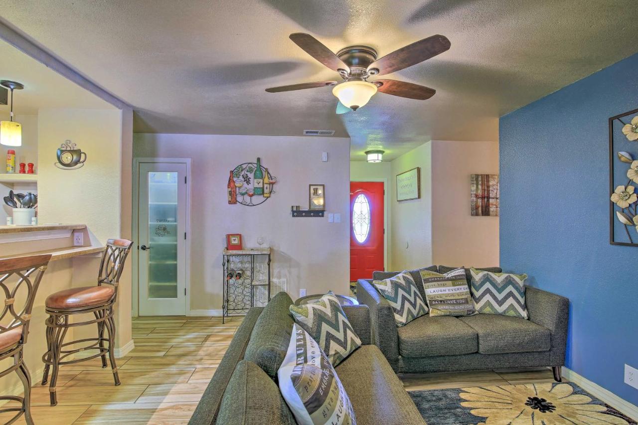 San Antonio Oasis With Hot Tub, Pool And Outdoor Bar! Βίλα Εξωτερικό φωτογραφία