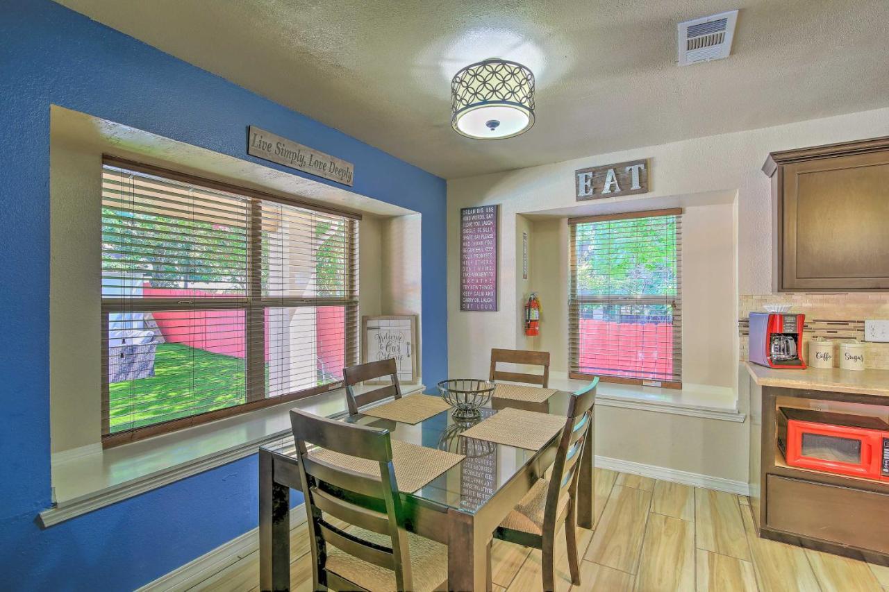 San Antonio Oasis With Hot Tub, Pool And Outdoor Bar! Βίλα Εξωτερικό φωτογραφία