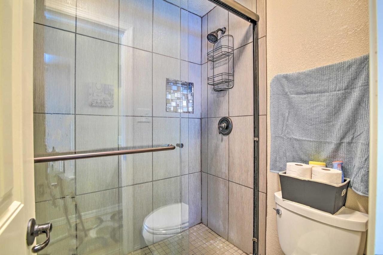 San Antonio Oasis With Hot Tub, Pool And Outdoor Bar! Βίλα Εξωτερικό φωτογραφία